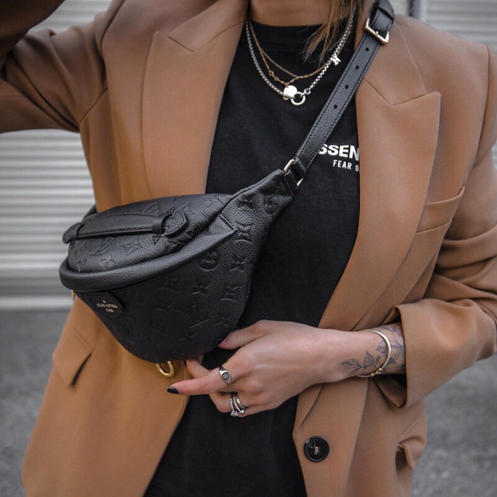 SOLD! ๐ฆ Louis Vuitton Monogram Empreinte Bumbag - Picture 1 of 12